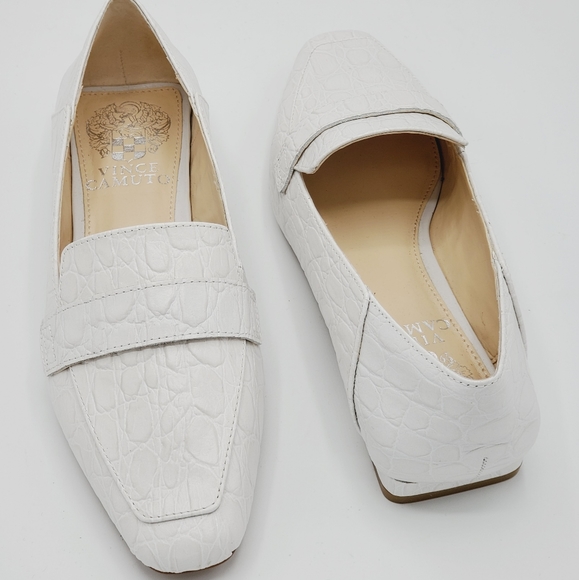 VINCE CAMUTO WHITE LOAFER BIG KIDS SHOES SZ 4 - Picture 3 of 4